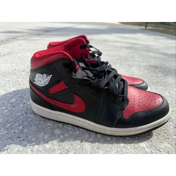 Nike Air Jordan 1 Mid Sneakers Red Bred Black Basketball Streetwear Men Size 9.5 - Picture 6 of 12